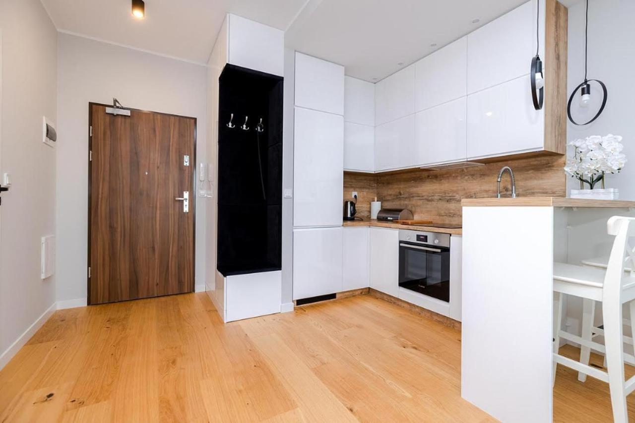 Appartamento Apart D&K Free Parking Komputerowa 8 Varsavia Esterno foto